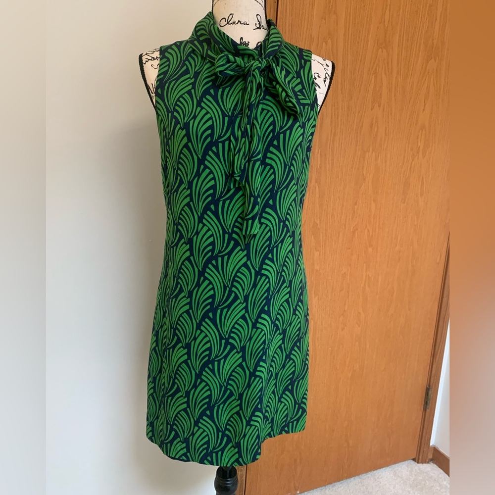 Vineyard Vines sundress!! Size 6